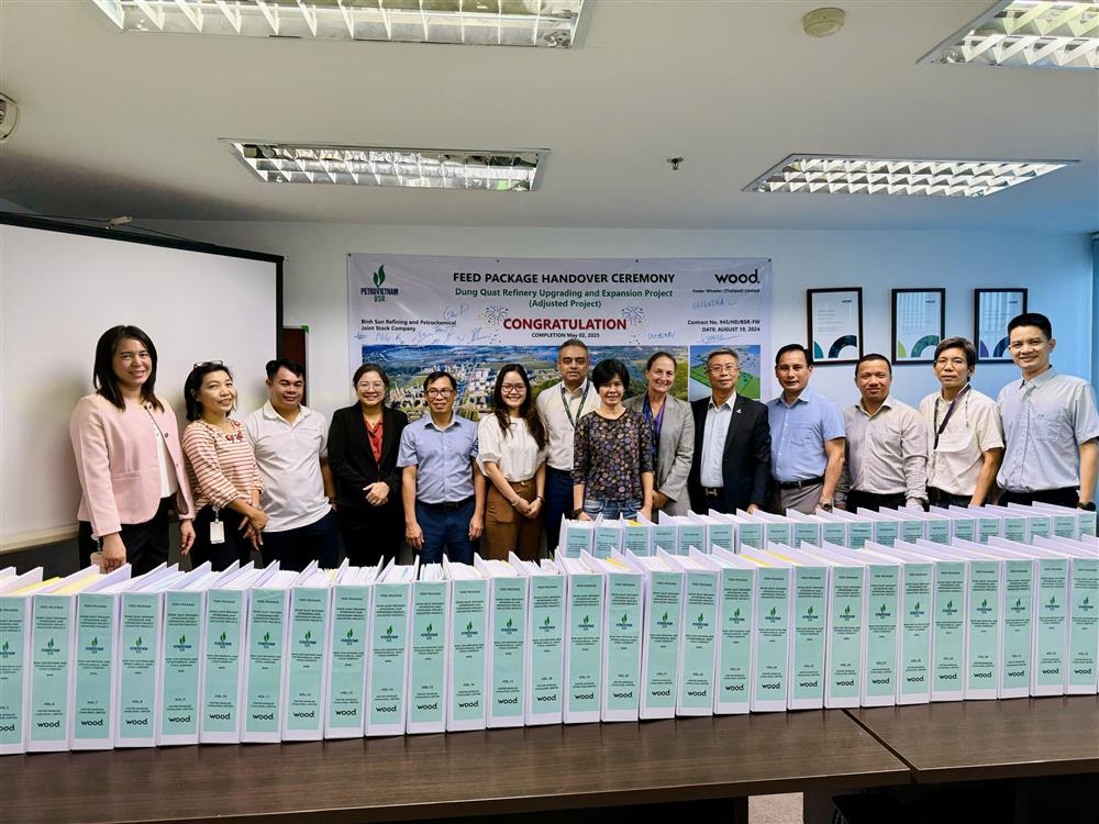 BSR nhận bàn giao Hồ sơ thiết kế FEED Dự án Nâng cấp mở rộng NMLD Dung Quất